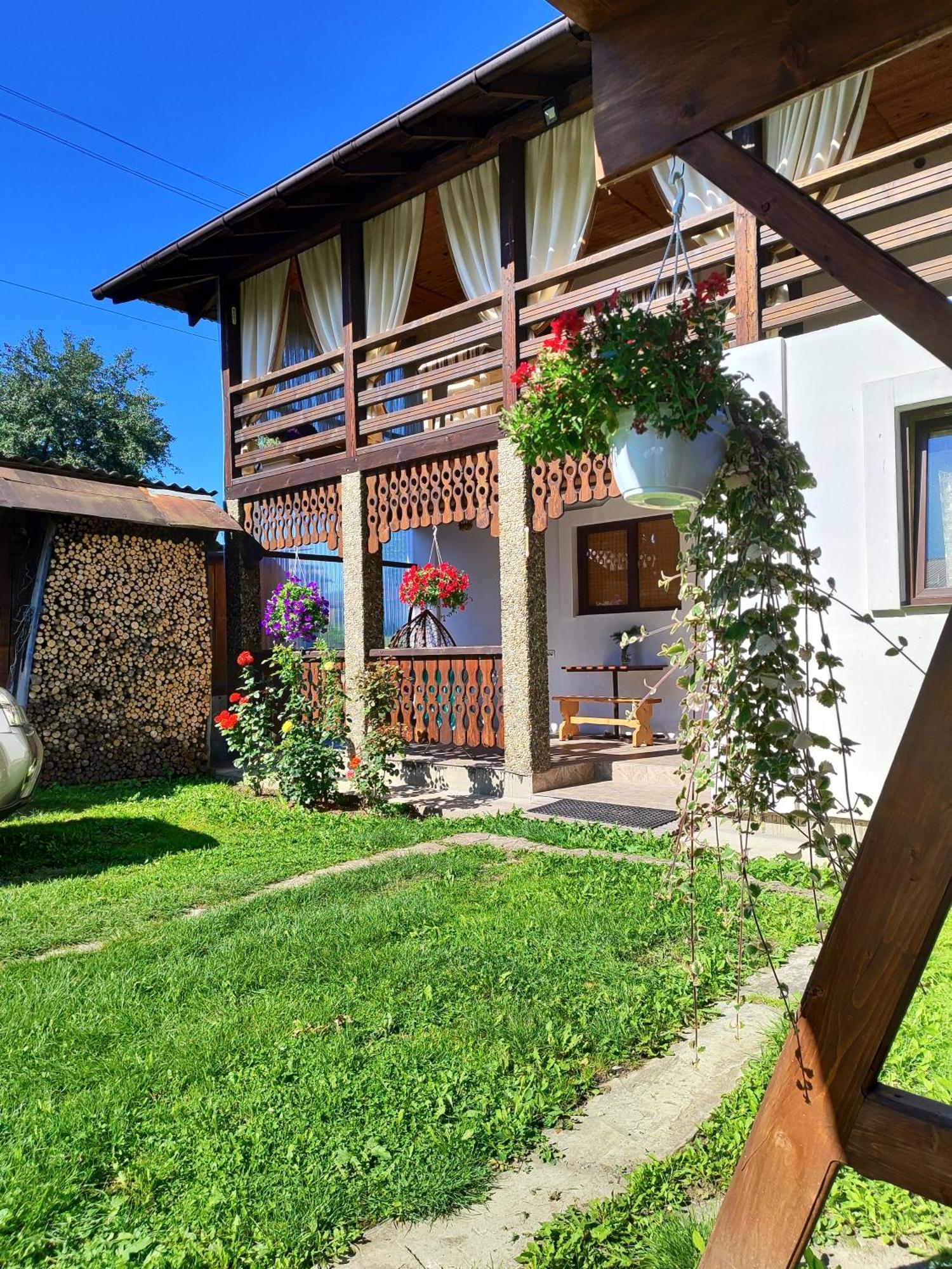 карпатський куточок Apartment *
